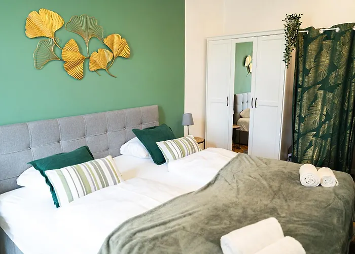 Boutique Newly Renovated Bécs