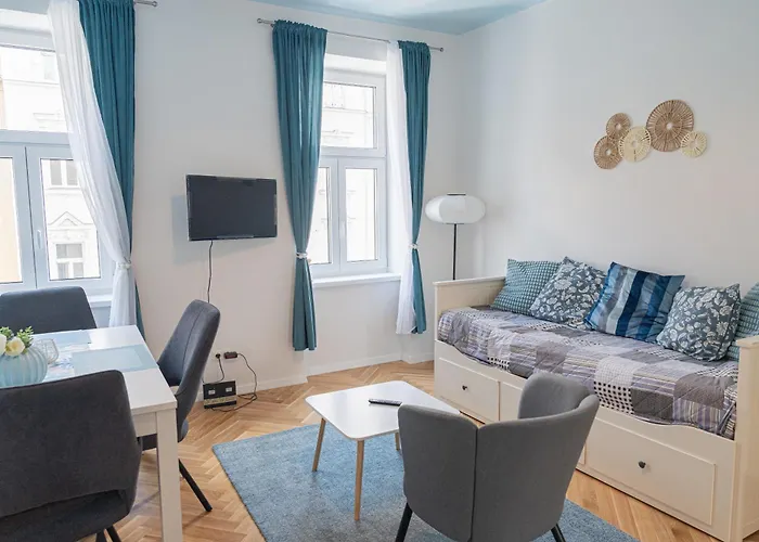Boutique Newly Renovated Apartman